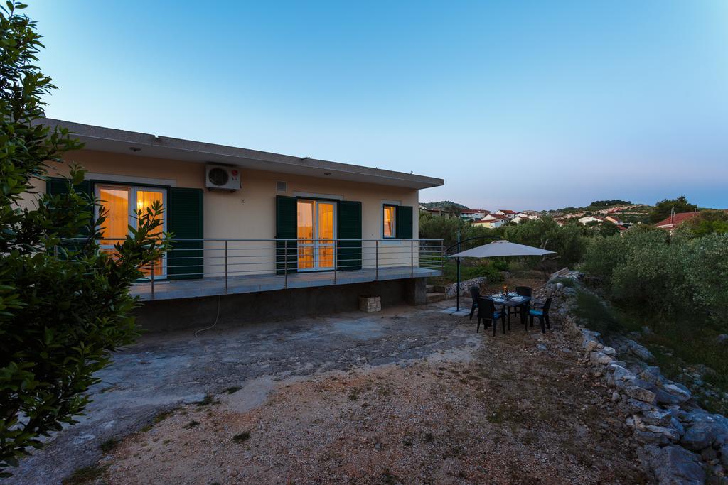 Holiday Home Iris Marina Buitenkant foto