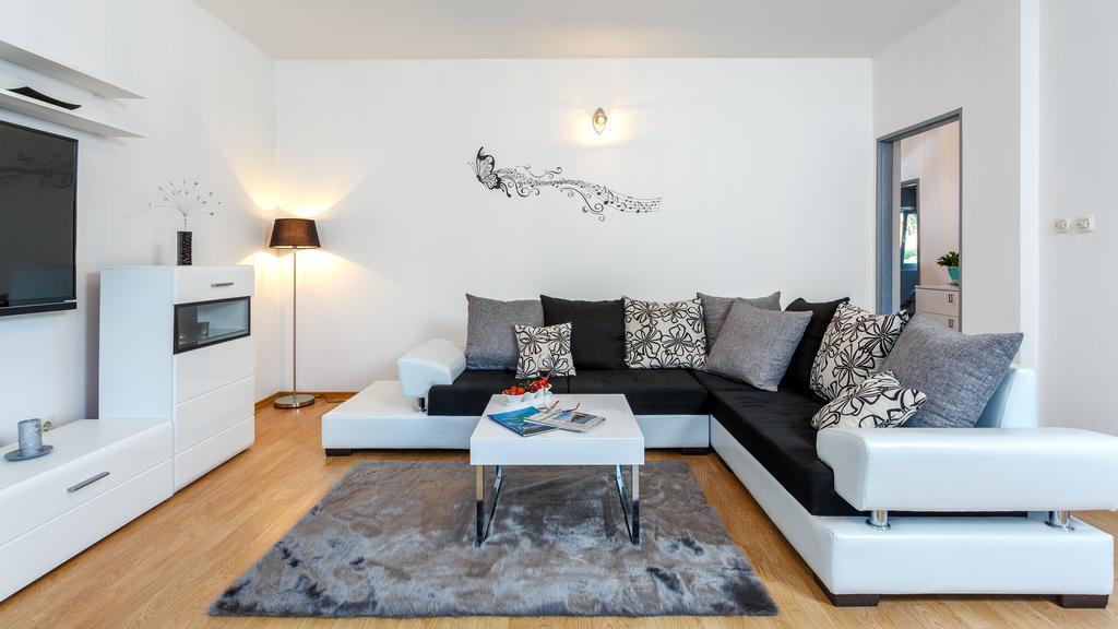 Holiday Home Iris Marina Buitenkant foto