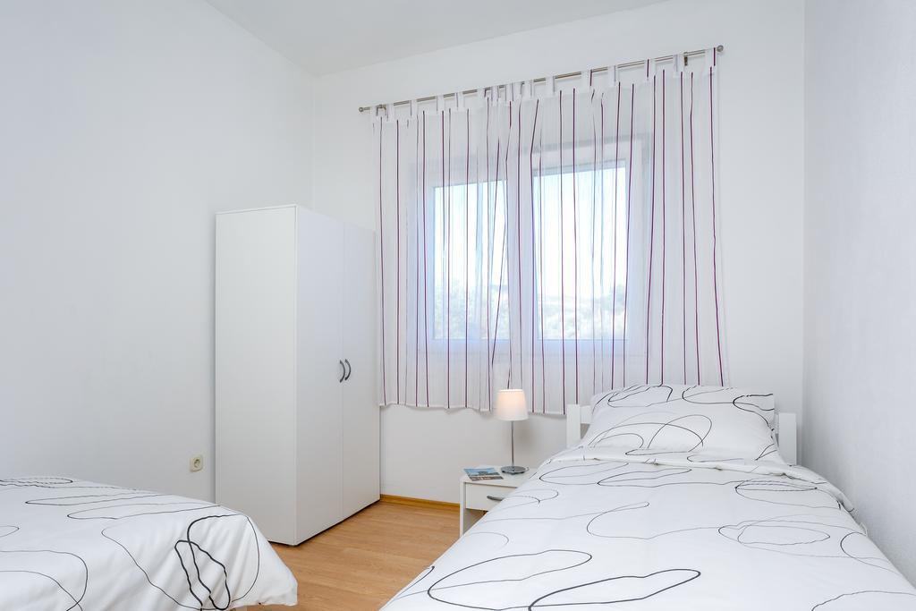 Holiday Home Iris Marina Buitenkant foto